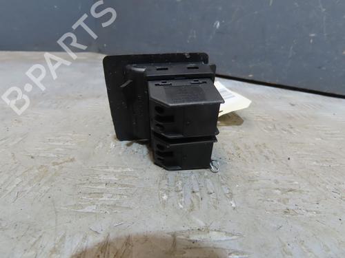 Venstre fortil elrude kontakt VW NEW BEETLE (9C1, 1C1) 2.0 (115 hp) 32150710