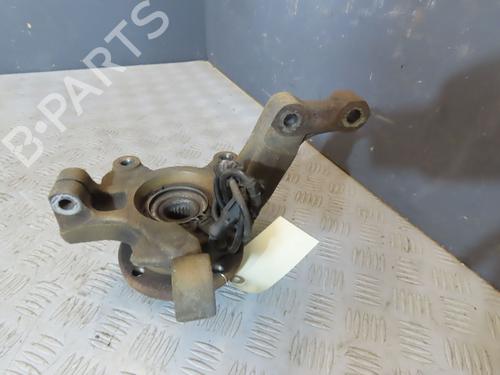 Used Left front steering knuckle RENAULT CLIO III (BR0/1, CR0/1) [2005-2014]  23112901