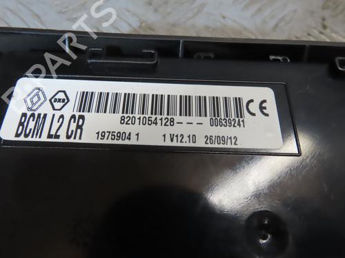 Used Fuse box Fuse box RENAULT CLIO III (BR0/1, CR0/1) 1.5 dCi (88 hp) 21498500 21498500