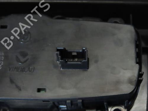 Used Headlight switch BMW 1 (F21) M 135 i (326 hp) 18204476