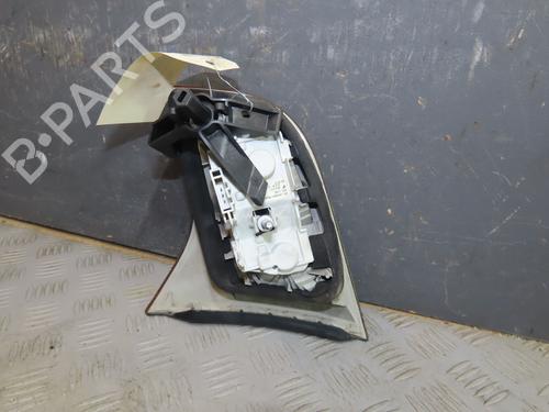 left-tailgate-light-audi-a4-b7-avant-8ed-2004-2005-2006-2007-2008-32432884 main image