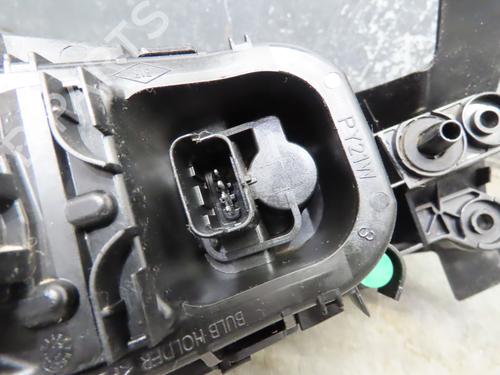 Used Right taillight RENAULT CLIO IV (BH_) 1.5 dCi 90 (90 hp) 16637530