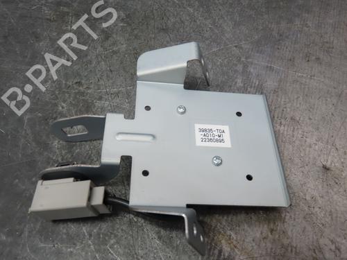 Antenne/Base HONDA CR-V IV (RM_) 1.6 i-DTEC 4WD (RE6) (160 hp) 17994527