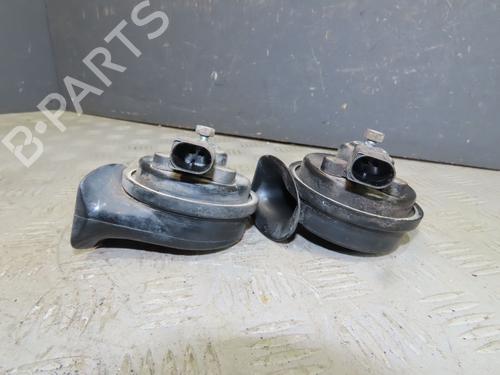 Horn VW PASSAT B6 Variant (3C5) 2.0 TDI (170 hp) 31819398