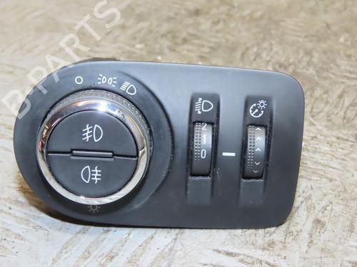 Used Headlight switch OPEL CORSA E (X15) 1.4 Turbo (08, 68) (101 hp) 25778092