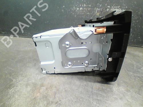 Used Radio SUZUKI SWIFT IV (FZ, NZ) 1.2 (AZH412, ZC72S) (94 hp) 10762772