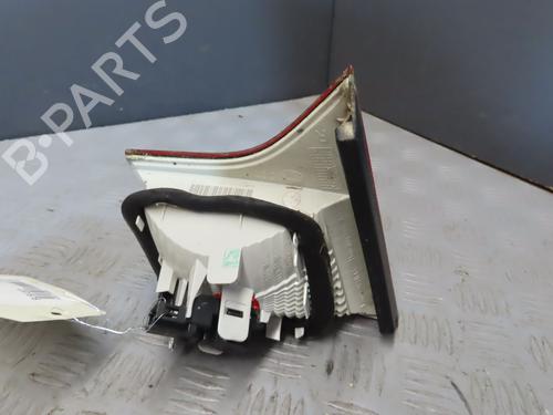 right-tailgate-light-audi-a4-b7-8ec-19-tdi-8e5945094a-2004-2005-2006-2007-2008-2009-19079839 main image