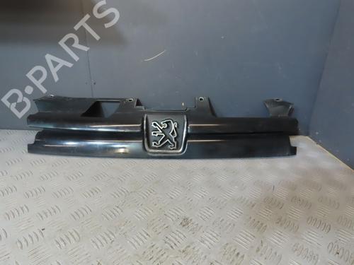 grille-peugeot-306-hatchback-7a-7c-n3-n5-1993-1994-1995-1996-1997-1998-1999-2000-2001-2002-2003-23114427 main image