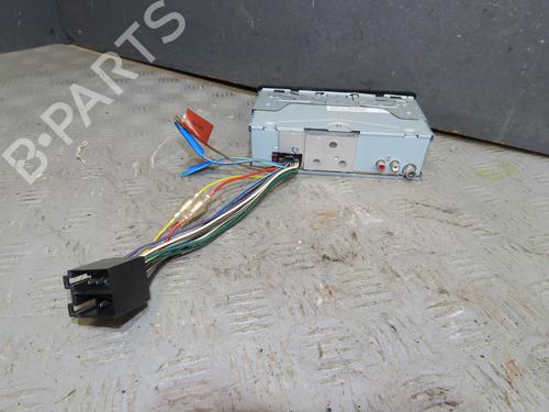 Used Radio Radio DACIA SANDERO 1.2 16V (75 hp) 40026238 40026238