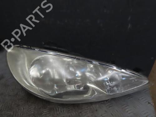 Used Right headlight PEUGEOT 206 Hatchback (2A/C) 1.4 i (75 hp) 30291329