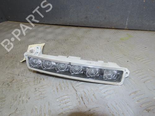 Used Right daytime light Right daytime light 39251622 39251622