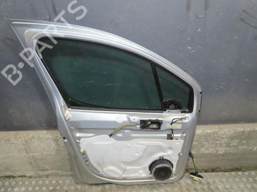 Used Left front door Left front door 38429064 38429064