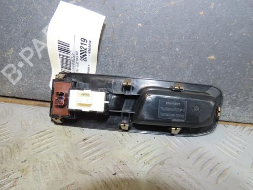 switch-jeep-renegade-suv-bu-b1-bv-2014-36310298 main image