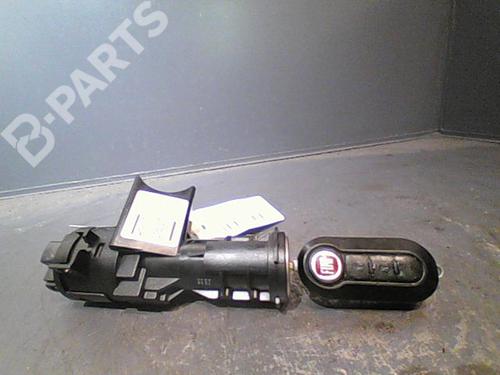 Used Ignition barrel FIAT 500 (312_) 1.2 (312AXA1A) (69 hp) 10760016