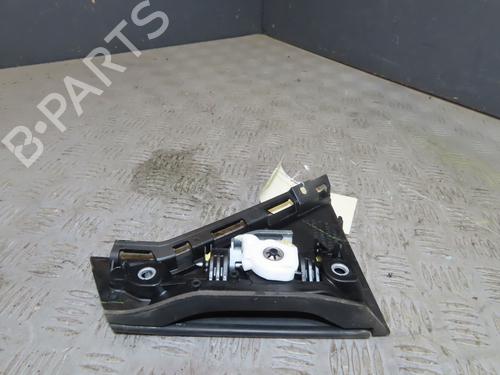 Used Rear left exterior door handle RENAULT CLIO V (B7_) 1.0 TCe 90 (B7MT) (91 hp) 26701839