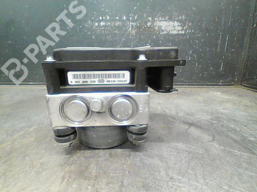 Used ABS pump RENAULT CLIO III (BR0/1, CR0/1) 1.5 dCi (BR17, CR17) (86 hp) 10760867