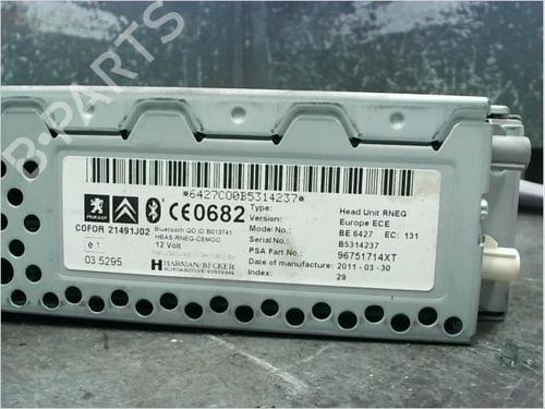 Used Radio Radio 11944422 11944422