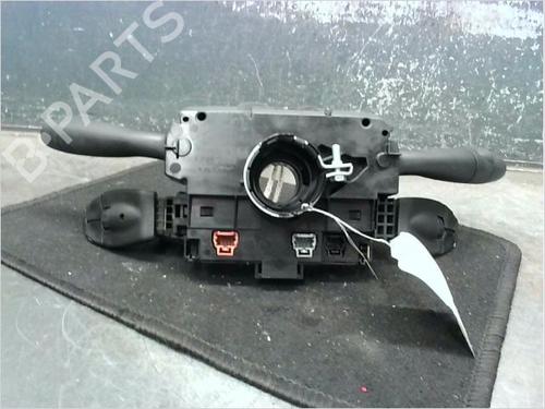 Used Steering column stalk PEUGEOT 308 I (4A_, 4C_) 1.6 HDi (109 hp) 14979014