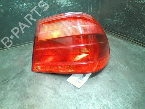 Used Right taillight MERCEDES-BENZ E-CLASS (W210) E 270 CDI (210.016) (170 hp) 10768516
