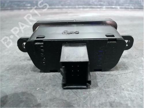 warning-switch-alfa-romeo-mito-955_-2008-2009-2010-2011-2012-2013-2014-2015-2016-2017-2018-23113548 main image