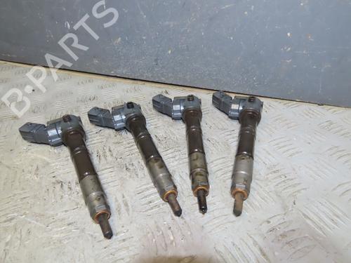 Spreder / Dyse Spreder / Dyse VOLVO V60 I Cross Country (157) D4 (190 hp) 33633817 33633817