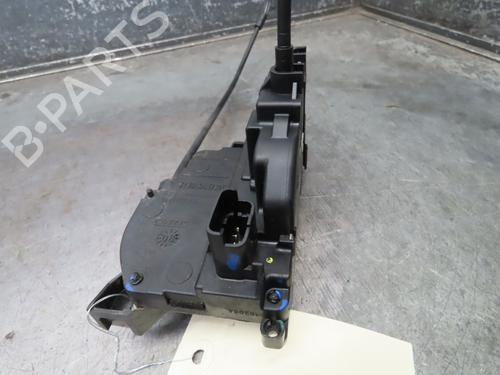 Used Front right lock RENAULT MODUS / GRAND MODUS (F/JP0_) 1.2 16V (JP0W) (101 hp) 17802268