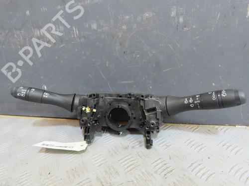Steering column stalk RENAULT CLIO V (B7_) 1.0 TCe 90 (B7MT) | BP29294088I23 