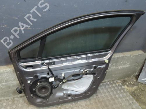right-front-door-renault-clio-iv-bh_-2012-2013-2014-2015-2016-2017-2018-2019-2020-2021-31935024 main image
