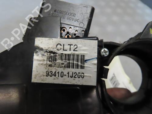 Used Steering column stalk HYUNDAI i20 I (PB, PBT) 1.4 CRDi (75 hp) 18248735