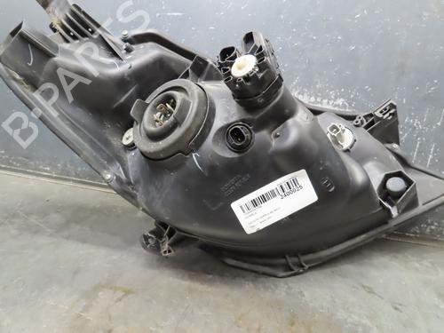 Used Left headlight TOYOTA YARIS (_P13_) 1.4 D (NLP130_, NLP130) (90 hp) 17134333