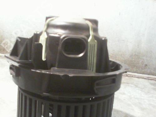 Used Heater blower motor PEUGEOT 207 (WA_, WC_) 1.6 HDi (90 hp) 23112419