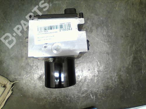 Used ABS pump PEUGEOT 407 (6D_) 3.0 (6DXFVJ) (211 hp) 10760882