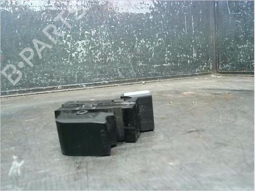 Interruttore SUZUKI SWIFT III (MZ, EZ) 1.3 (RS413, ZC11S) (92 hp) 14979423