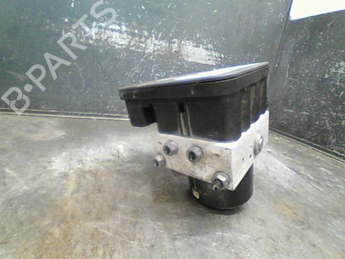 Used ABS pump AUDI A3 Sportback (8PA) 1.9 TDI (105 hp) 10919658