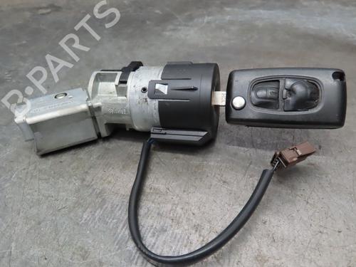 Used Ignition barrel PEUGEOT 3008 I MPV (0U_) 1.6 HDi (112 hp) 16667002