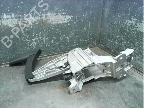 Hand brake PEUGEOT 308 II (LB_, LP_, LW_, LH_, L3_) 1.6 BlueHDi 120 | BP13111949I18