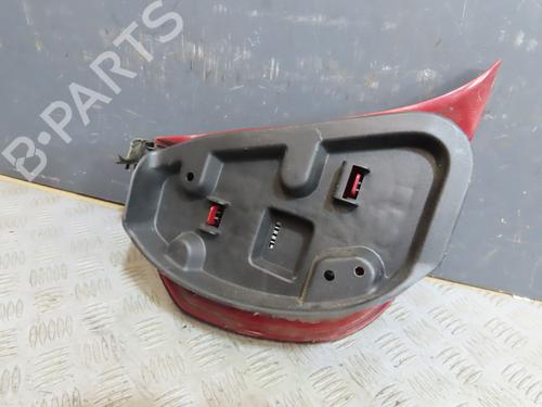 right-taillight-citroen-c5-i-dc_-2001-2002-2003-2004-2005-27887378 main image