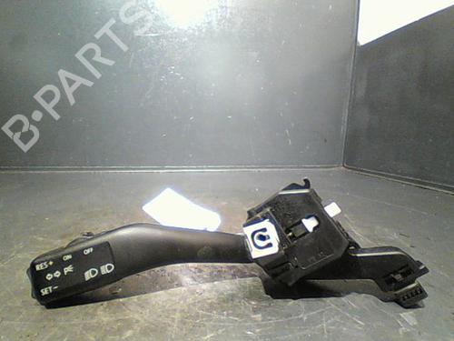 Used Steering column stalk SEAT LEON (1P1) 1.9 TDI (105 hp) 10762061