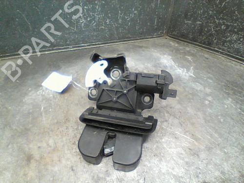 Used Tailgate lock AUDI A4 B7 (8EC) 1.6 (102 hp) 23116003