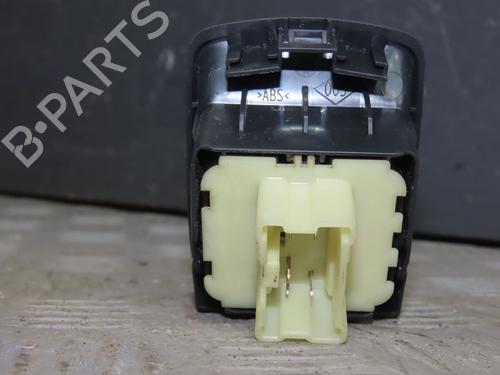 Used Left front window switch DACIA SANDERO II 1.0 SCe 75 (B8JC, B8JD, B8NC) (73 hp) 30630779