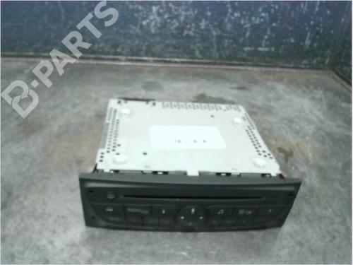 Used Radio RENAULT CLIO III (BR0/1, CR0/1) 1.5 dCi (75 hp) 12128599