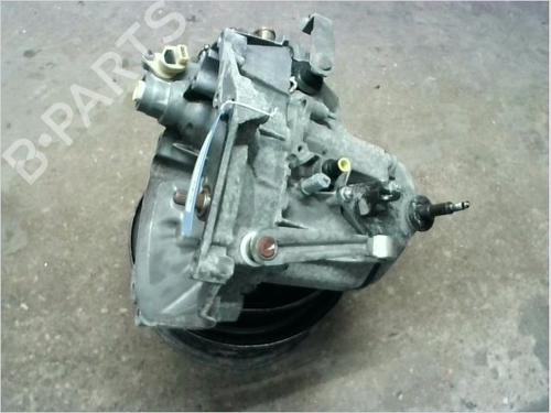 Used Gearbox PEUGEOT 206 Hatchback (2A/C) 1.4 i (75 hp) 11944410