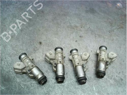 Used Injection rail PEUGEOT 206 Hatchback (2A/C) 1.4 i (75 hp) 14978352