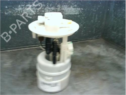Used Fuel pump RENAULT CLIO III (BR0/1, CR0/1) 1.4 16V (98 hp) 11170347
