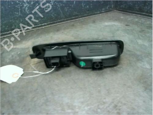 left-rear-window-switch-renault-megane-iv-hatchback-b9amn_-16-dci-130-b9a4-254214896r-2015-11058115 main image