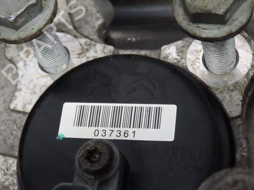 Used Left rear steering knuckle Left rear steering knuckle PEUGEOT 308 II (LB_, LP_, LW_, LH_, L3_) 1.5 BlueHDi 130 (131 hp) 17802215 17802215