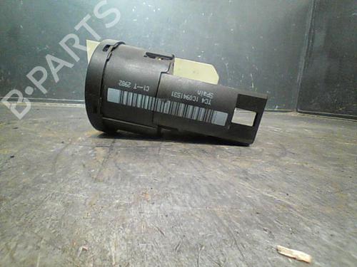 Used Headlight switch Headlight switch VW GOLF IV (1J1) 1.9 TDI 4motion (130 hp) 10762334 10762334