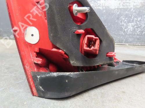 left-tailgate-light-peugeot-3008-i-mpv-0u_-16-hdi-6350he-2009-2010-2011-2012-2013-2014-2015-2016-2017-16667075 main image