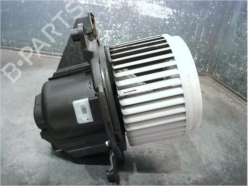 Used Heater blower motor PEUGEOT EXPERT Bus (V_) 1.6 BlueHDi 115 (115 hp) 27470744