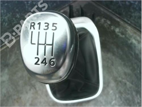 Used Gear lever RENAULT MEGANE IV Hatchback (B9A/M/N_) 1.6 dCi 130 (B9A4) (130 hp) 11098527